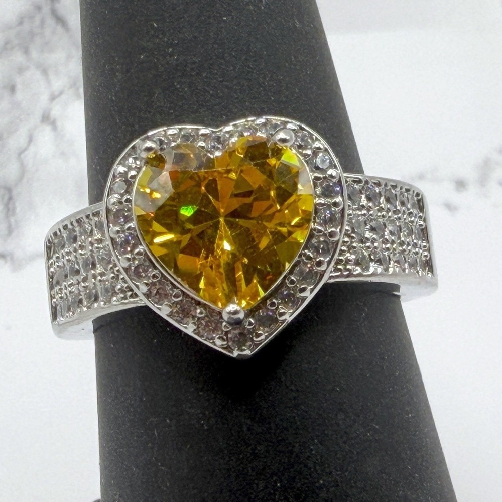 Yellow Heart Glass Stone Ring Stainless Steel Silver Tone Pave Band Size 7.5 NEW